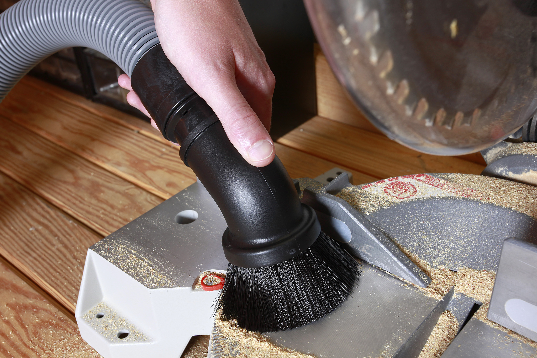 Wet/Dry Vacs WS17801A 17/8Inch Brush Shop Vacuum Attachment